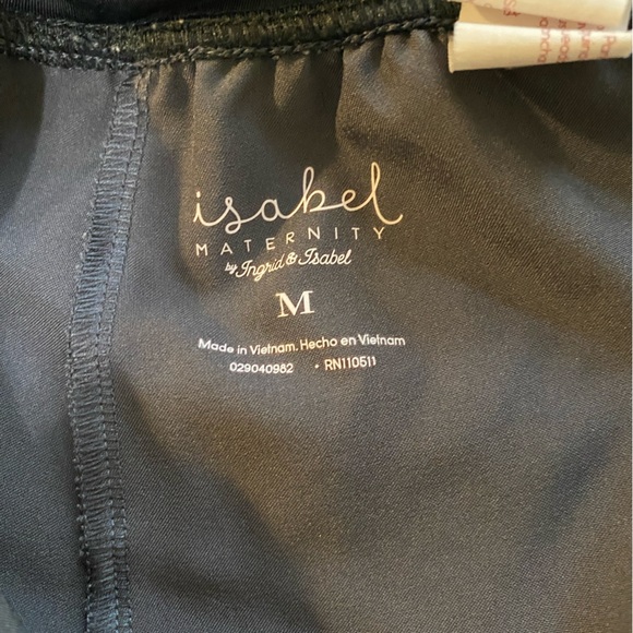 Maternity gym shorts - Picture 3 of 3